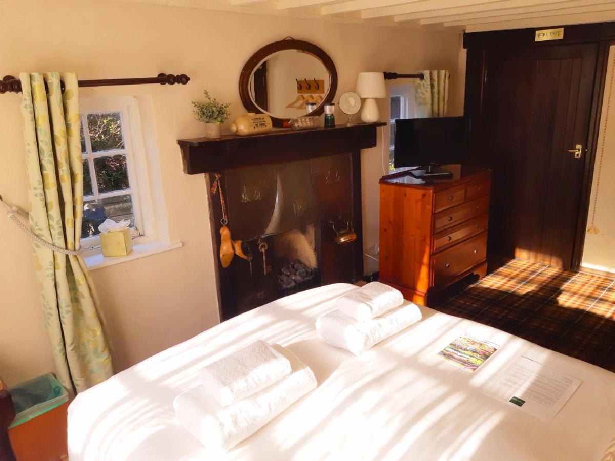 ברוקנהרסט Thatched Cottage Hotel מראה חיצוני תמונה