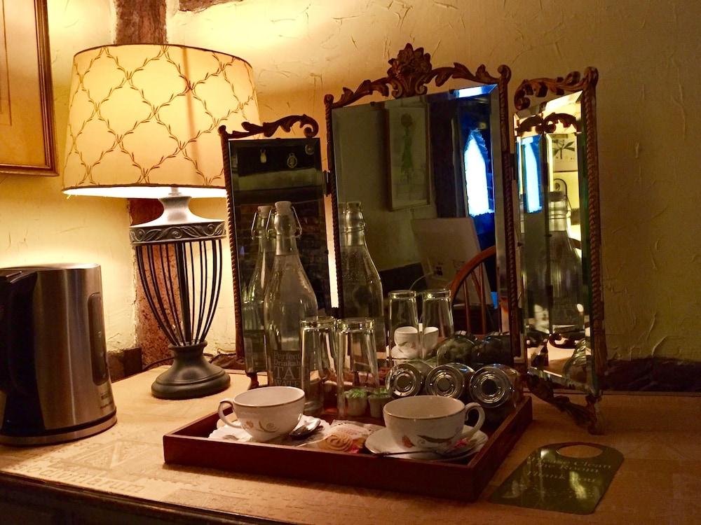 ברוקנהרסט Thatched Cottage Hotel מראה חיצוני תמונה
